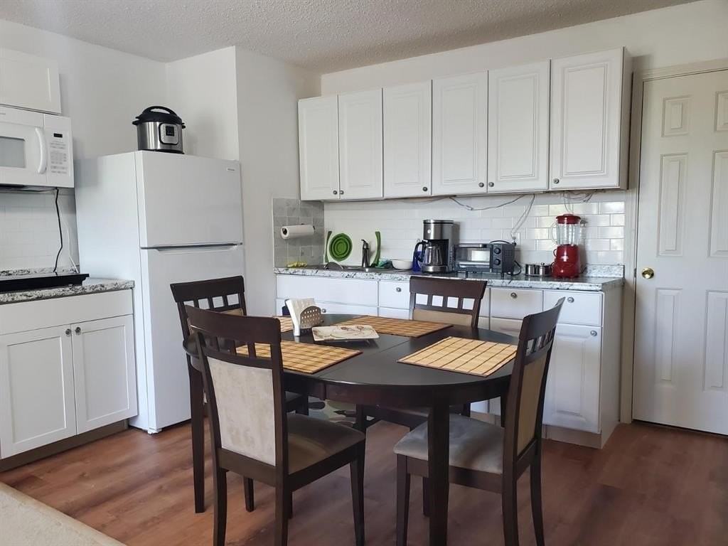 3410 Clydesdale Dr - Photo 6 of 9