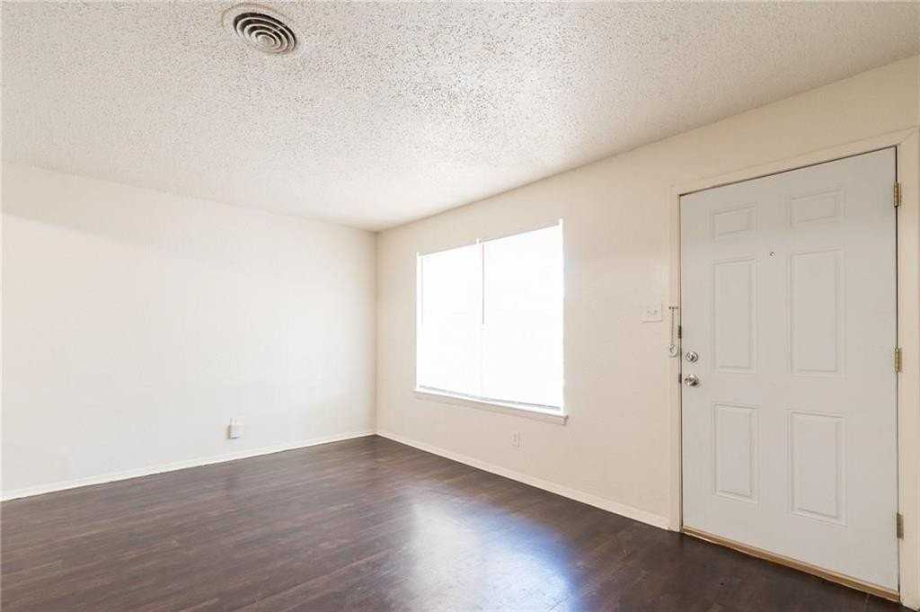 2045 Avis Cir - Photo 3 of 16