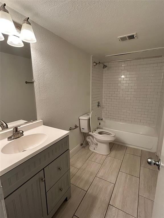 2211 S Vernon Ave #109 - Photo 4 of 9