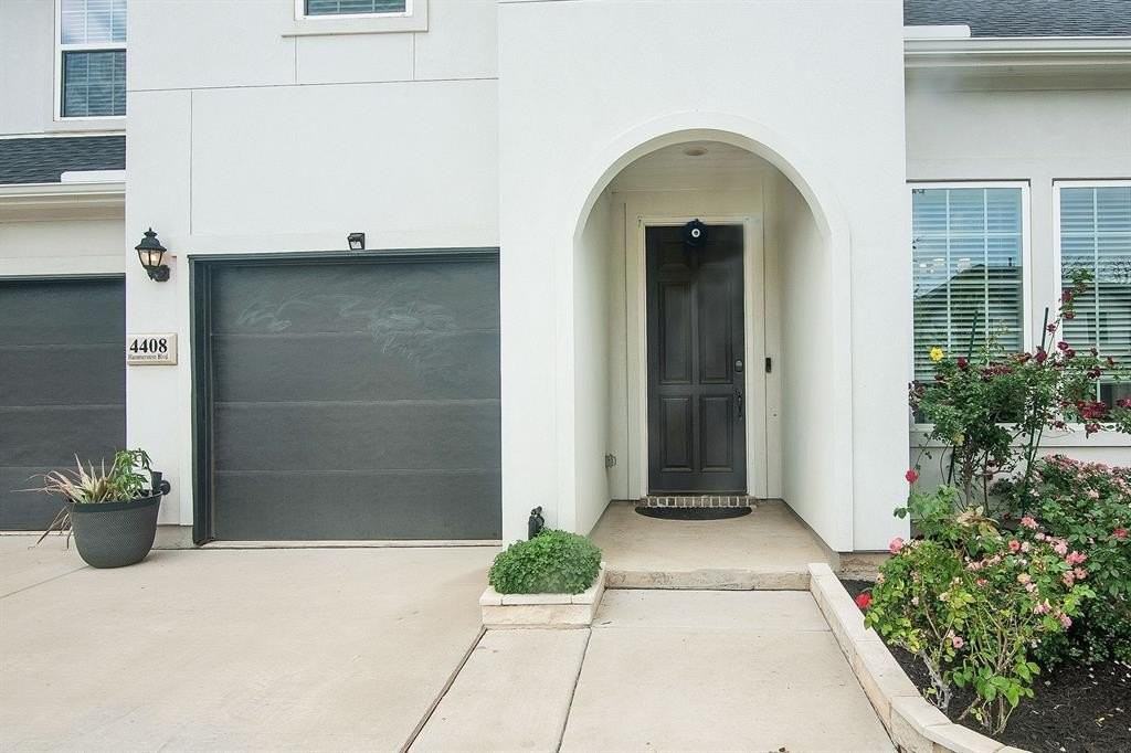 4408 Hammerstein Blvd - Photo 3 of 29