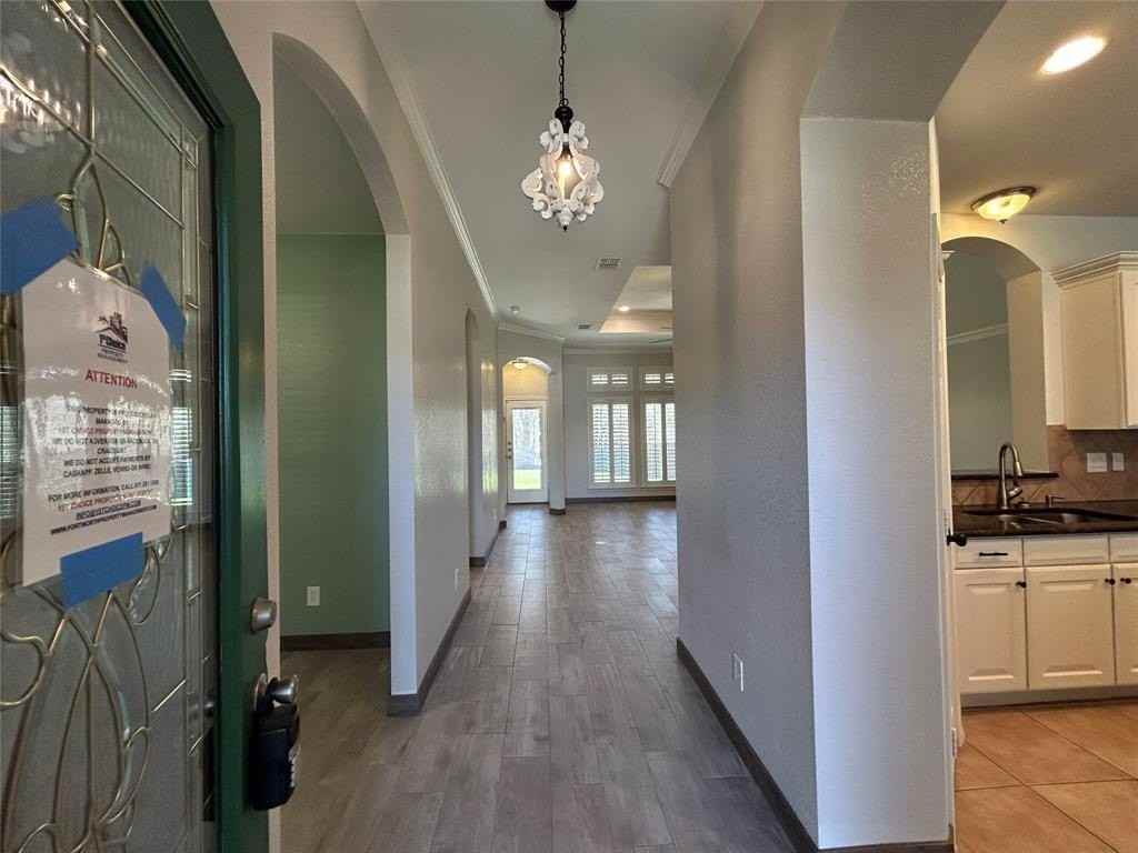 8445 Arroyo Ln - Photo 4 of 31