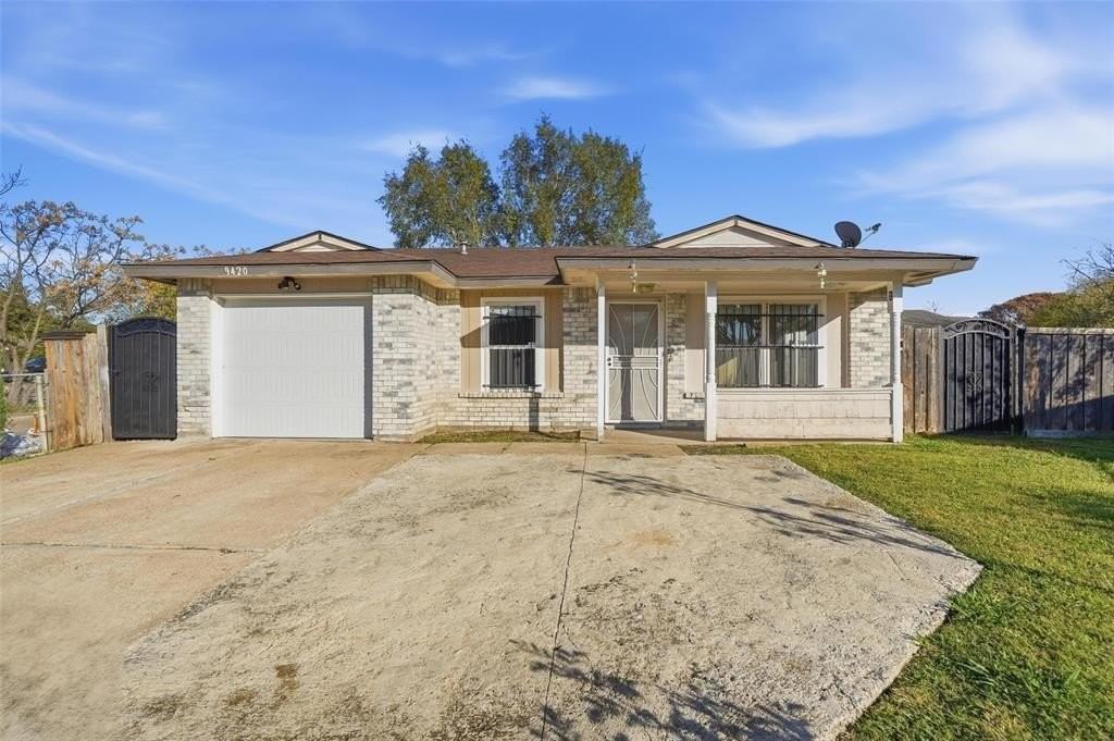 9420 Kerrville St - Photo 4 of 31