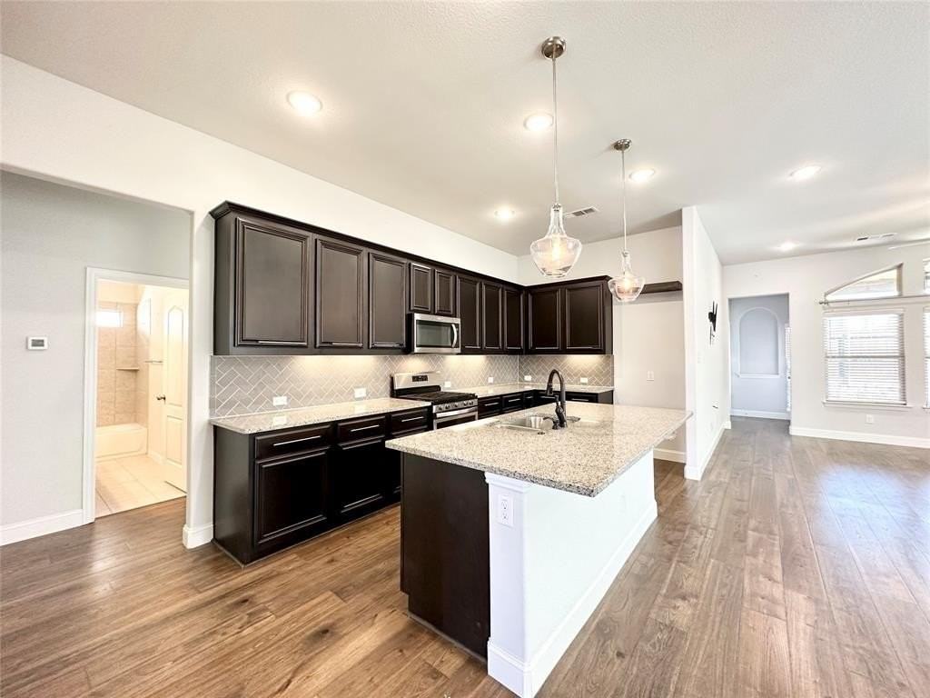 1556 Kessler Dr - Photo 5 of 22