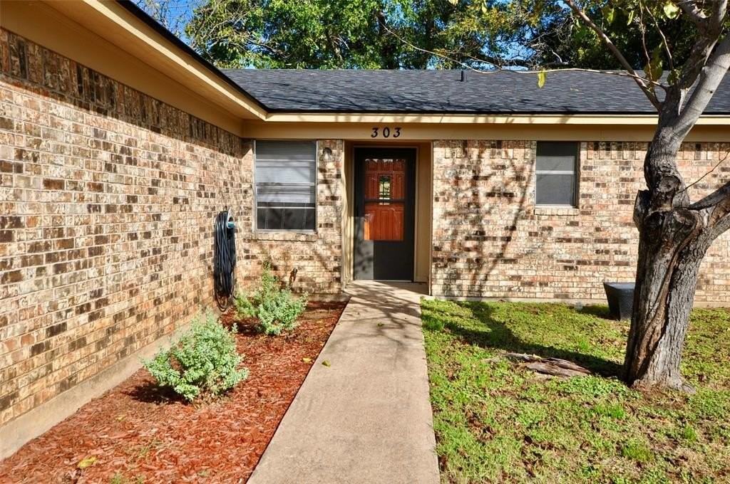 303 E 2nd St - Photo 3 of 13