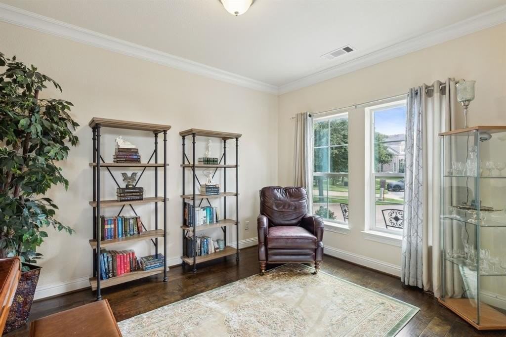 940 Abbott Ln - Photo 6 of 37