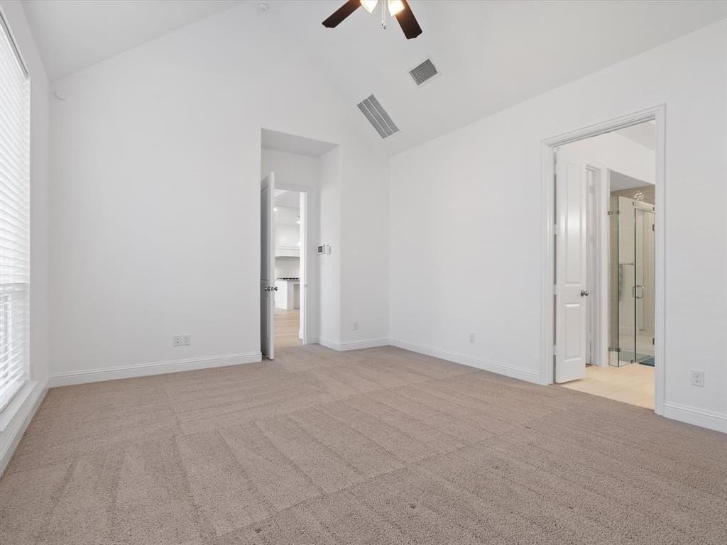 2370 Red Cedar Trl - Photo 3 of 34