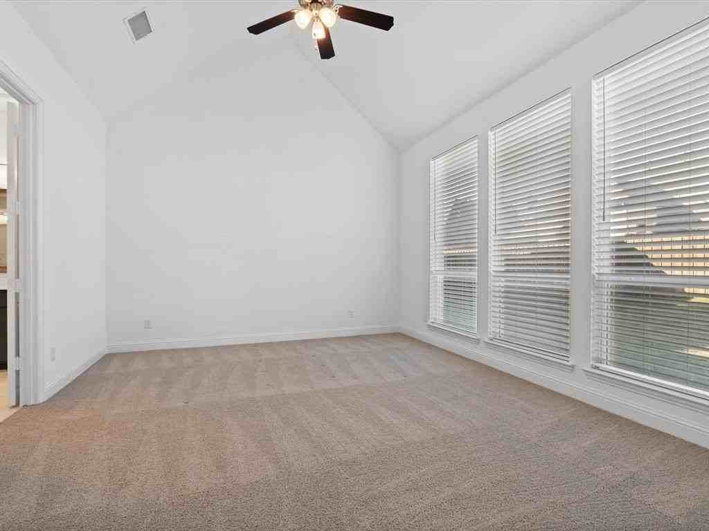 2370 Red Cedar Trl - Photo 4 of 34