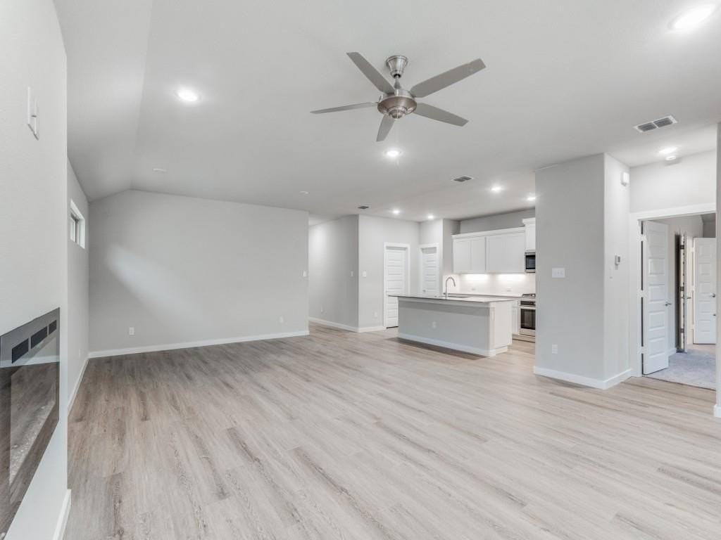 2008 Edgewater St - Photo 5 of 25