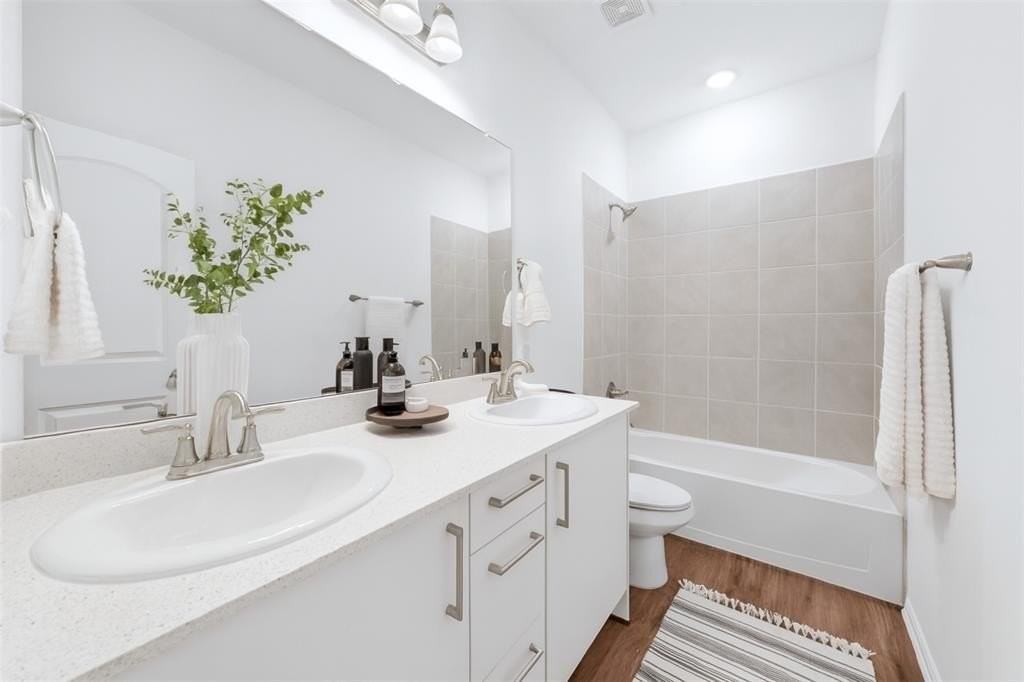 230 Woodlands Blvd - Photo 6 of 38