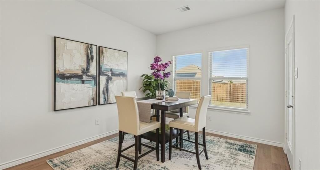 1613 Grand Villa St - Photo 5 of 32