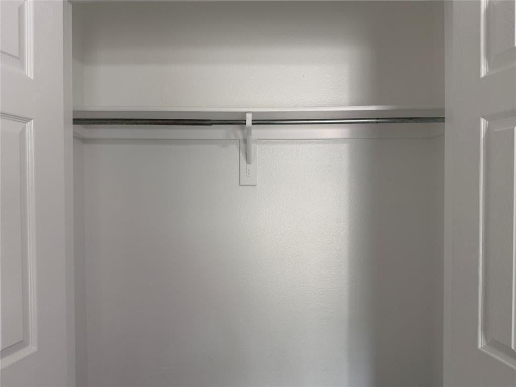 3332 Navaro St - Photo 4 of 23