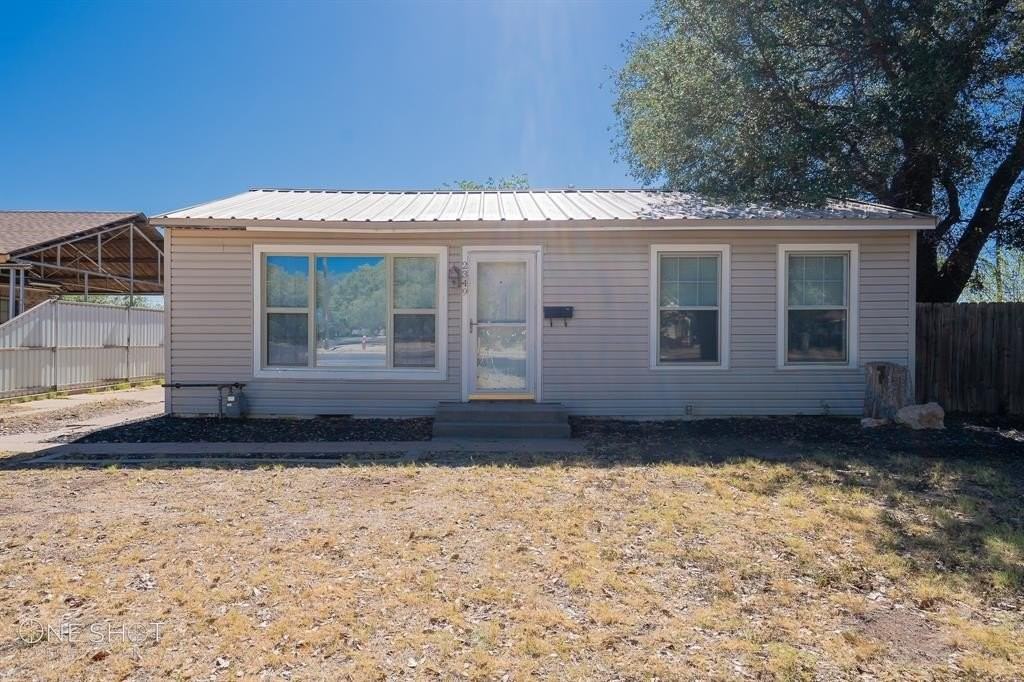 2349 Highland Ave - Photo 2 of 28