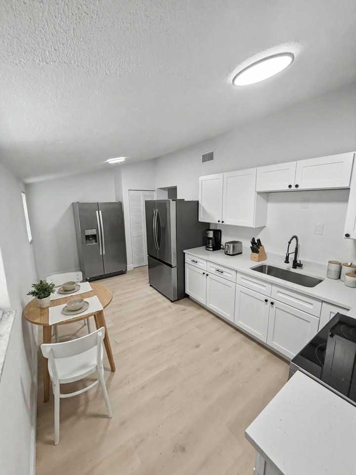 N 51st St - Photo 2 of 25