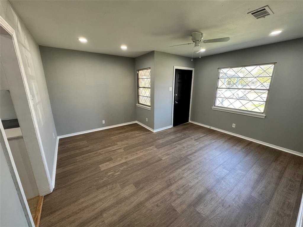 3414 June Dr - Photo 3 of 19