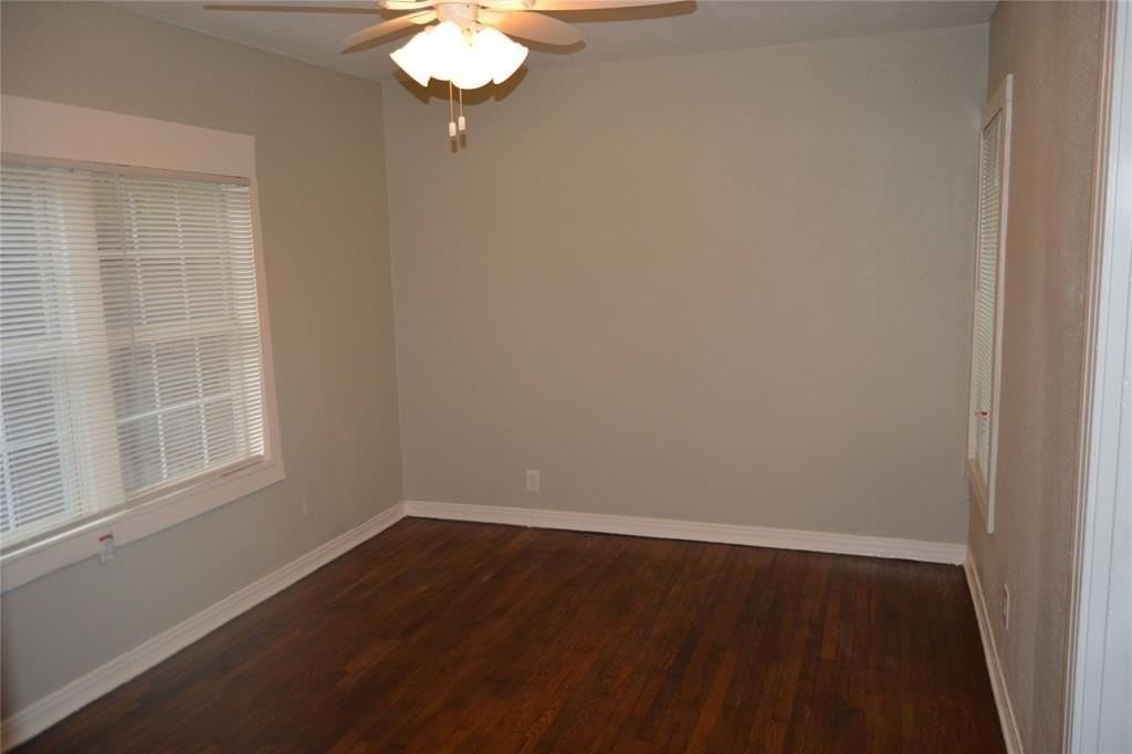 712 W Cantey St - Photo 5 of 8