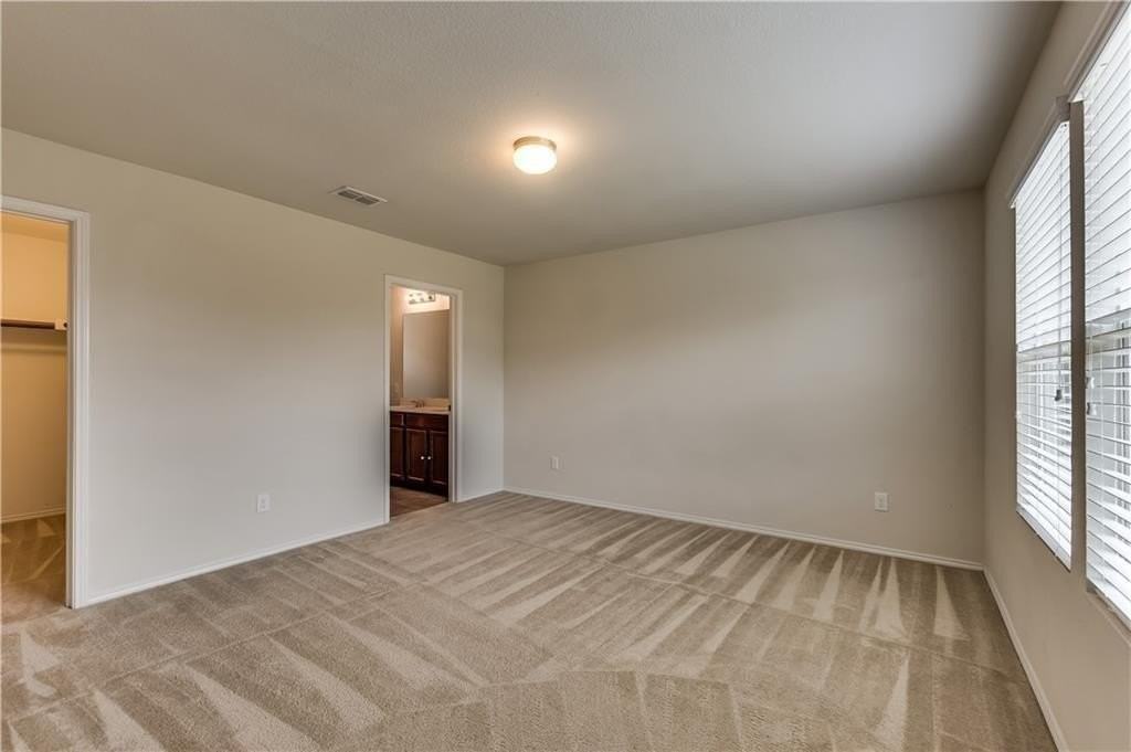 1104 Rivers Creek Ln - Photo 6 of 9