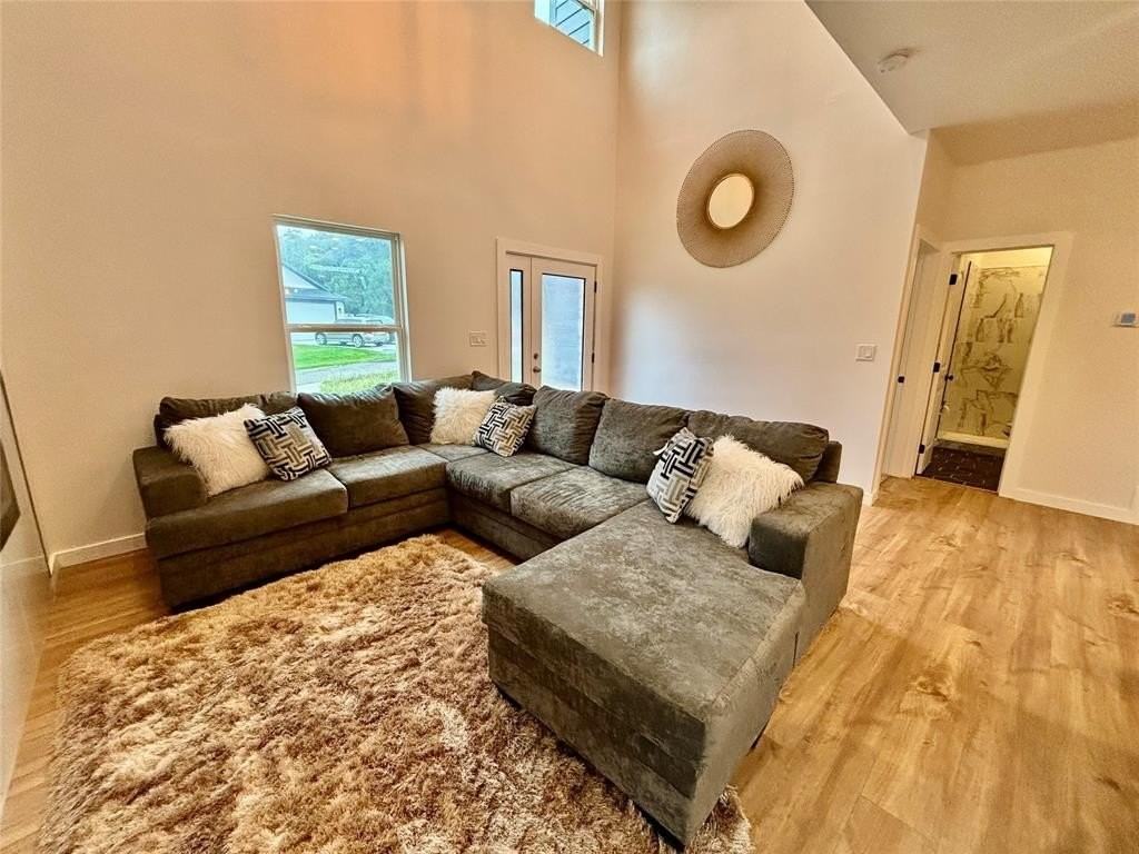 5114 Stoneridge Dr - Photo 5 of 28