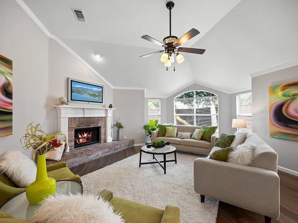 10122 Loving Trail Dr - Photo 5 of 26