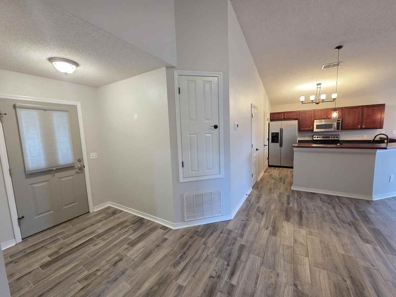 1973 Catline Cir - Photo 3 of 29