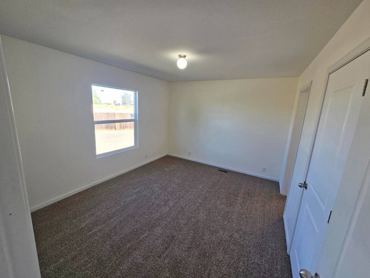 590 Kinney St #FV56 - Photo 4 of 10