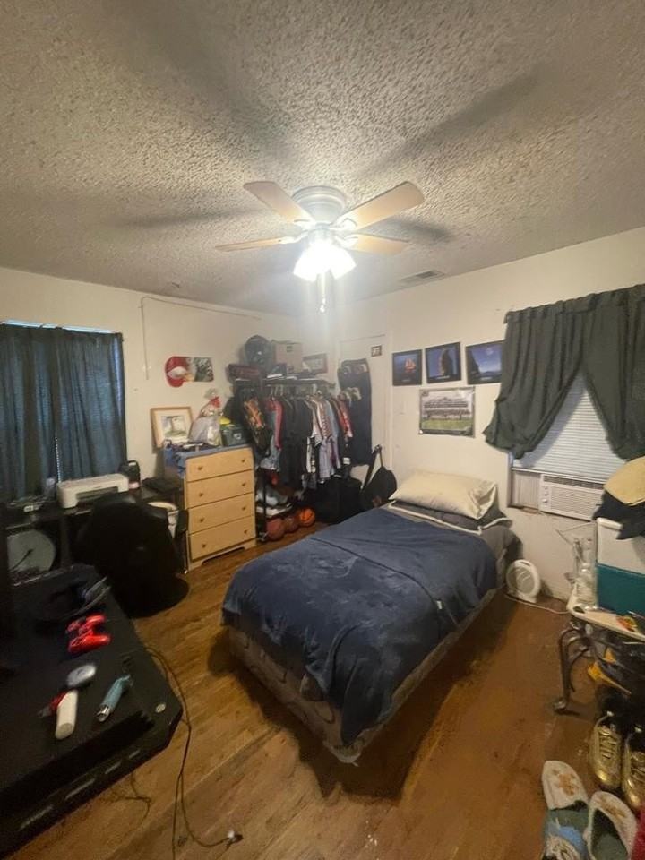 1409 E 23rd St - Photo 6 of 12