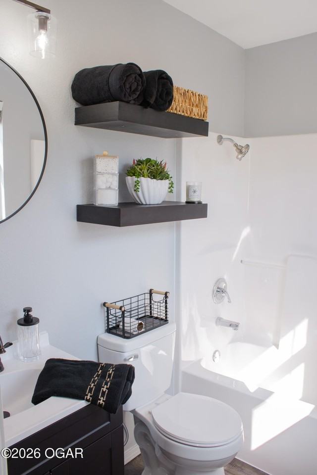 1880 E Kensington St - Photo 6 of 16