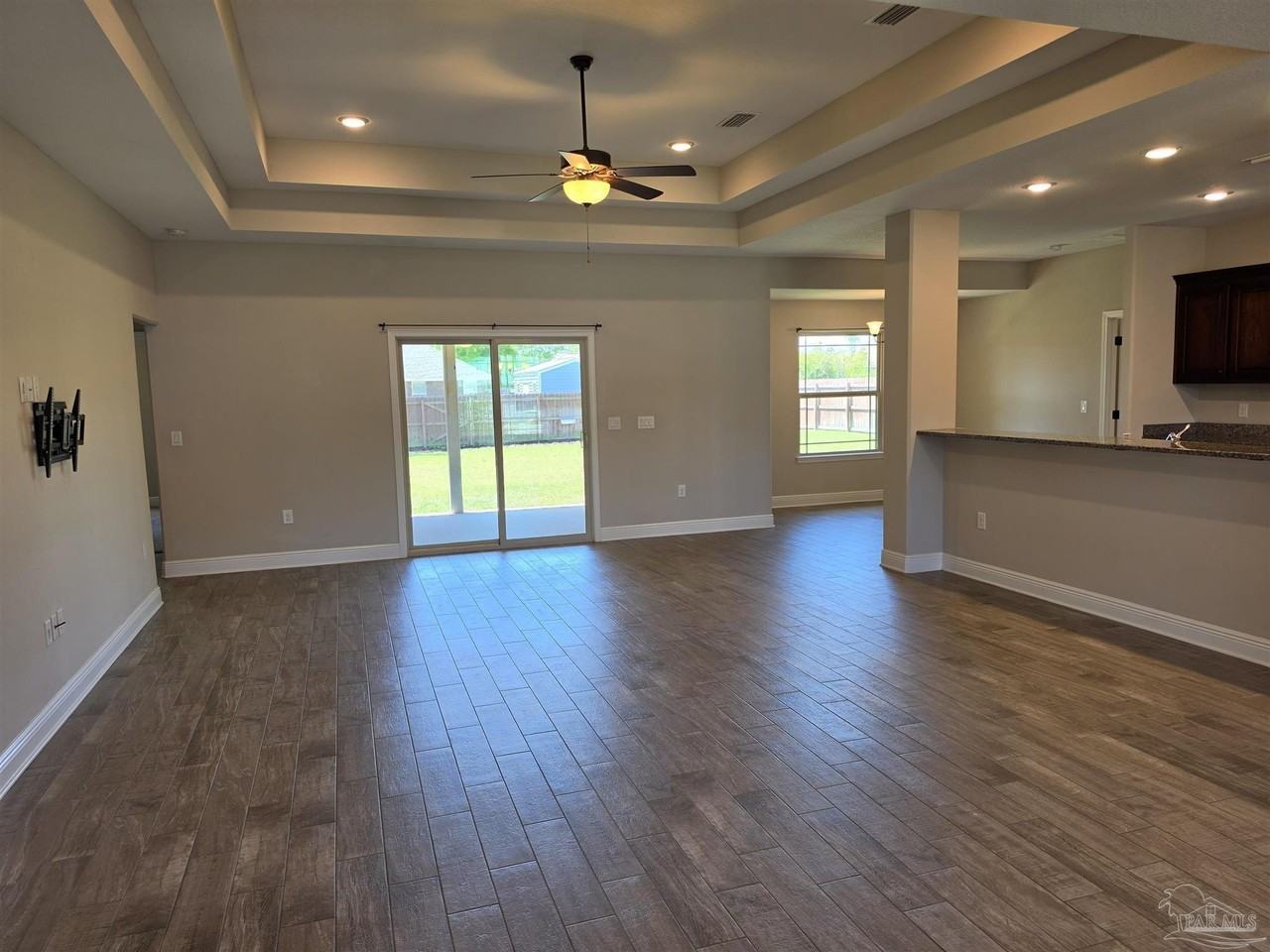 8839 Longmont Way - Photo 6 of 36