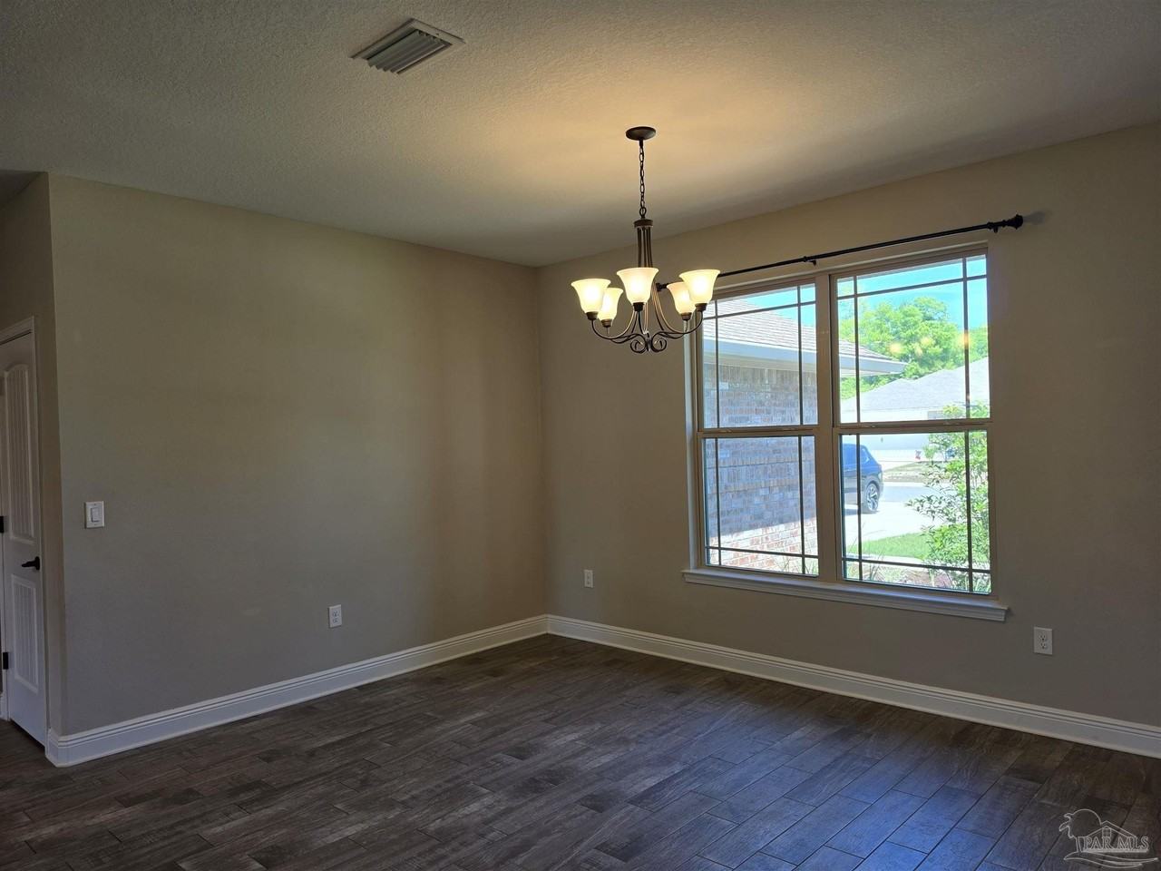 8839 Longmont Way - Photo 7 of 36