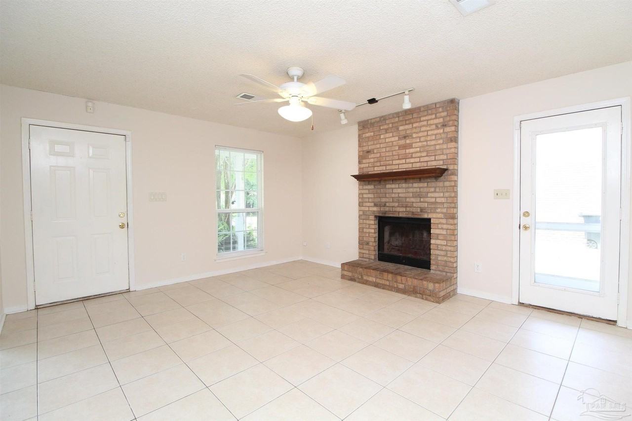 6528 Hunter St - Photo 2 of 17