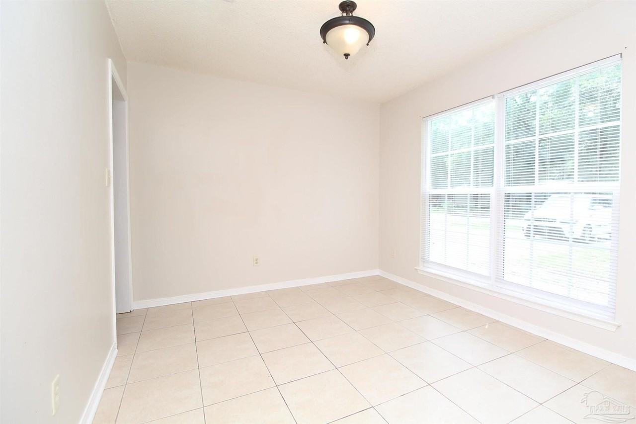 6528 Hunter St - Photo 6 of 17