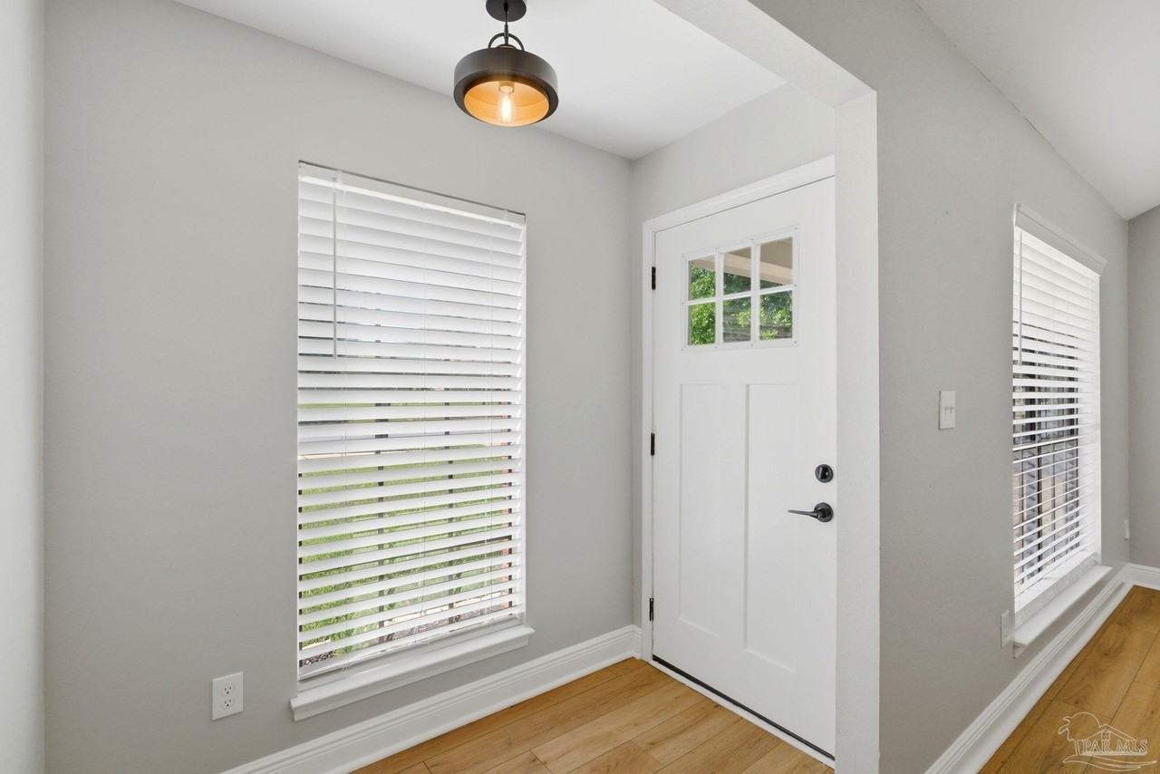 4607 La Borde Ln - Photo 5 of 28