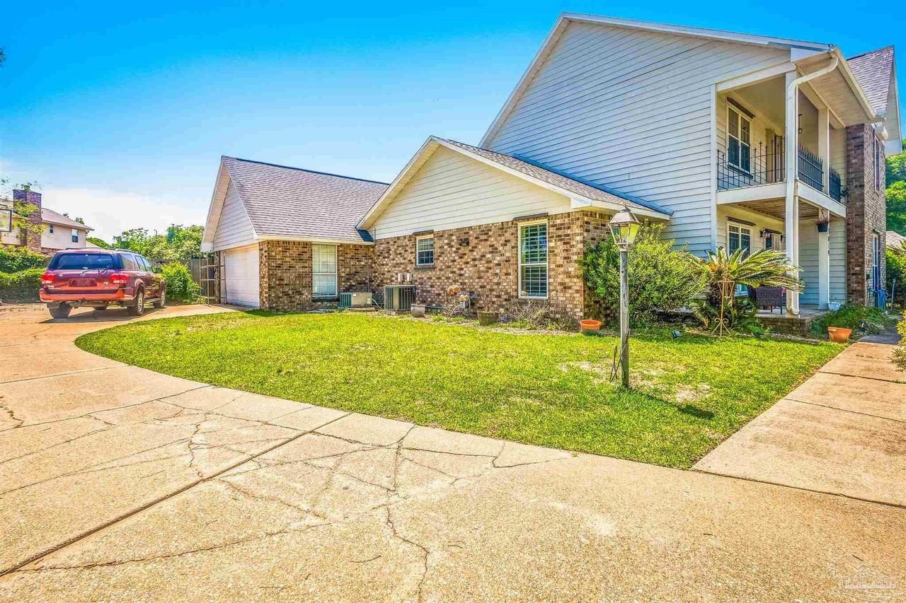 3019 Keats Dr - Photo 2 of 50