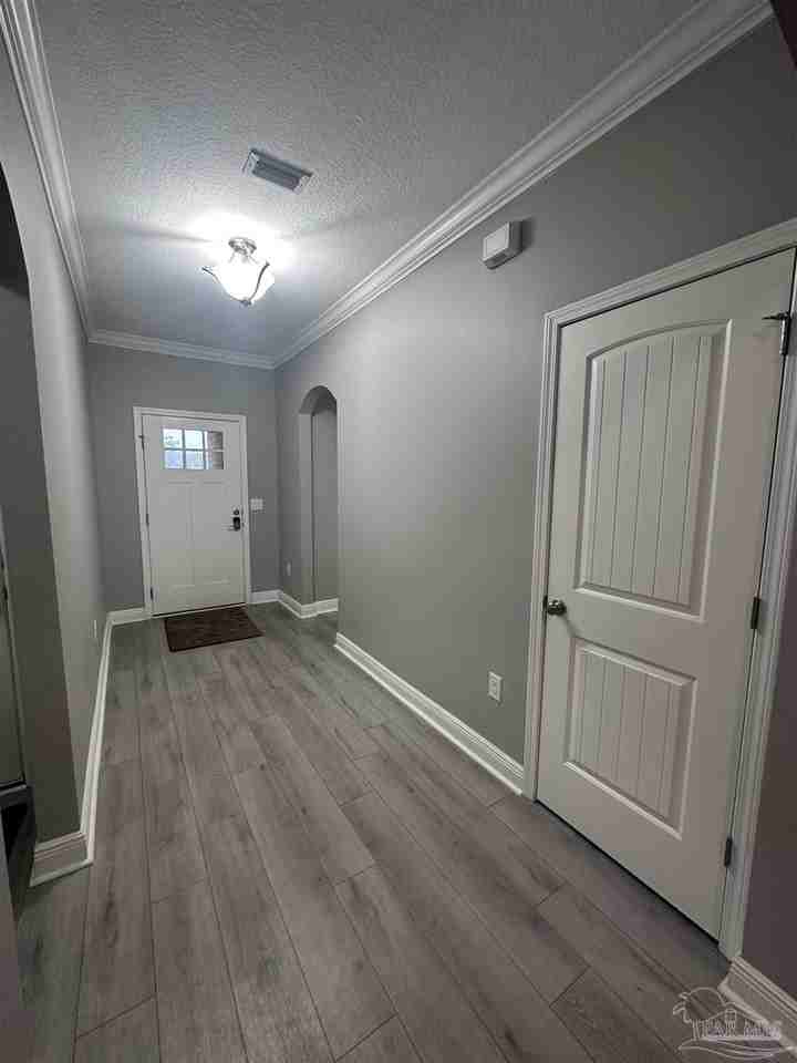 4745 Dupont Cir - Photo 3 of 45