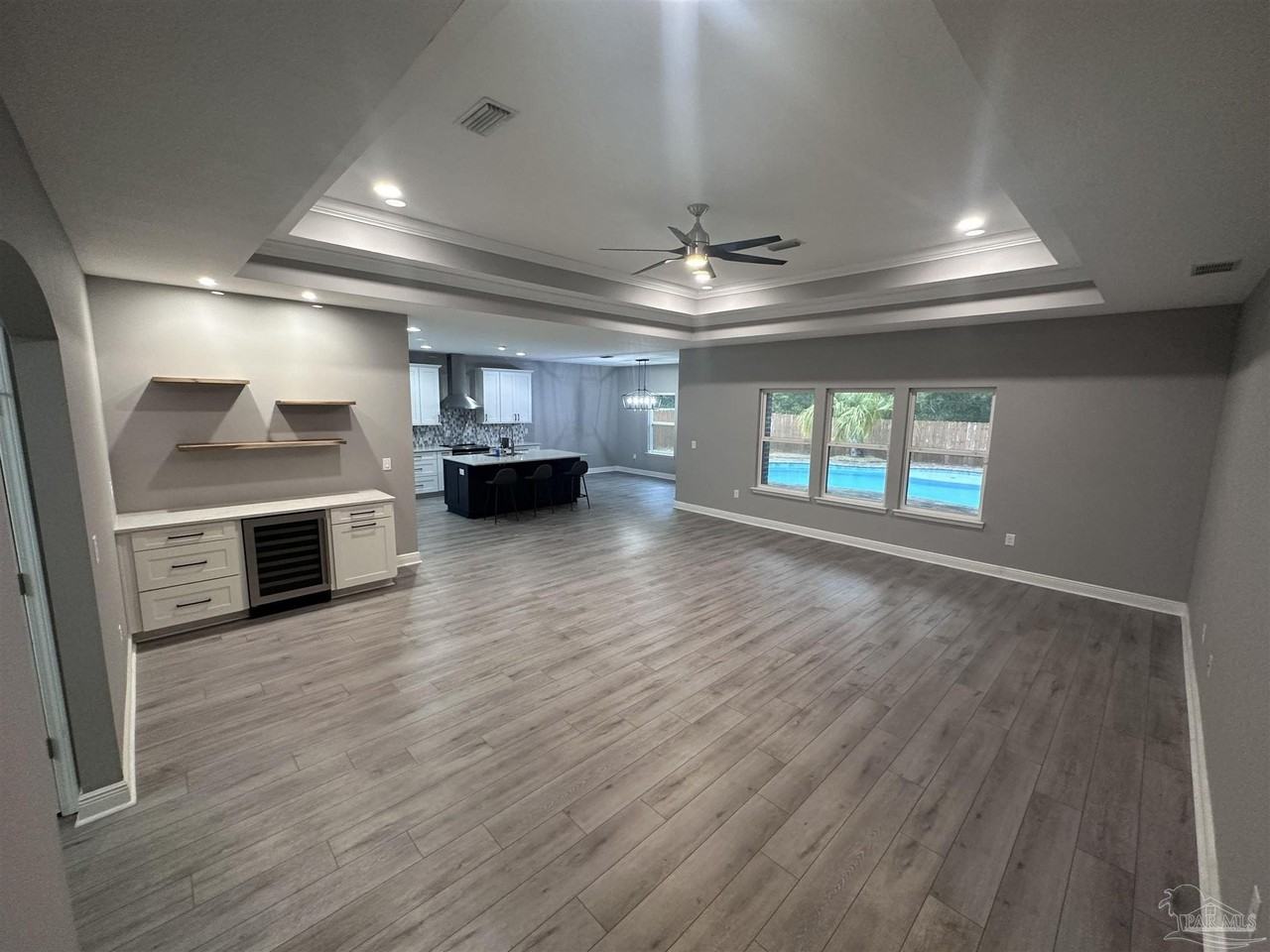 4745 Dupont Cir - Photo 6 of 45