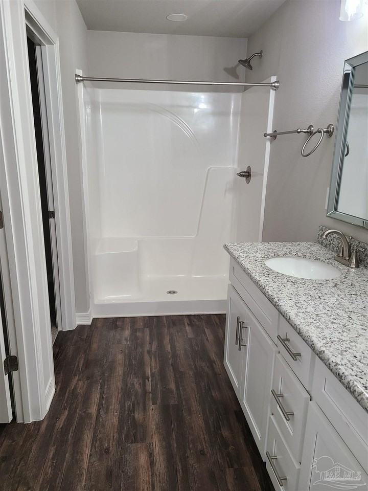 715 W Ensley St - Photo 6 of 21