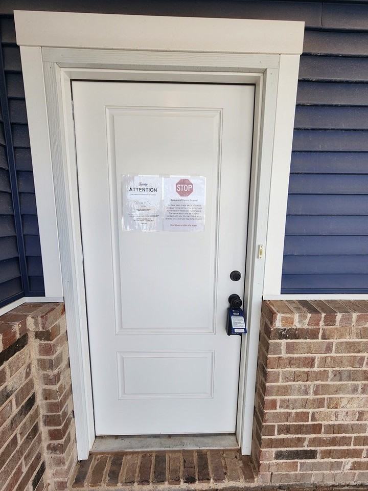 10306 Sheriff St - Photo 2 of 25