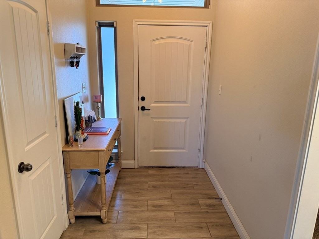 6102 Mile High Ln - Photo 2 of 22