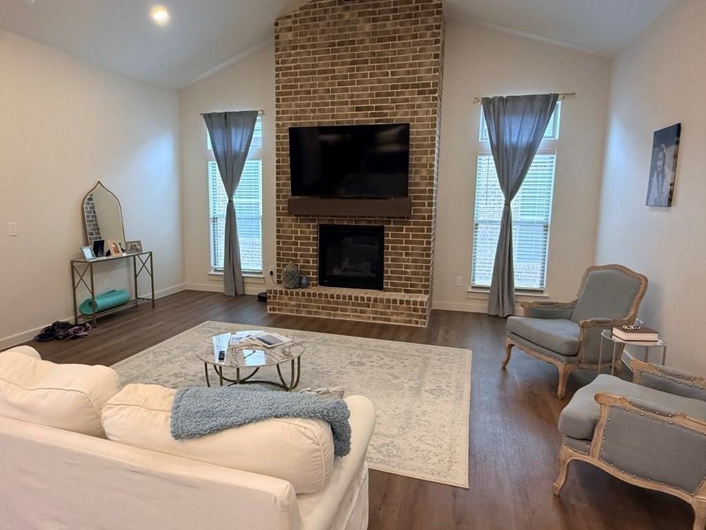 2409 Open Range Ln - Photo 3 of 40