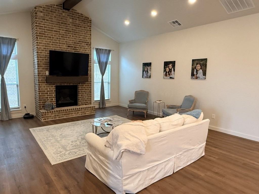 2409 Open Range Ln - Photo 5 of 40