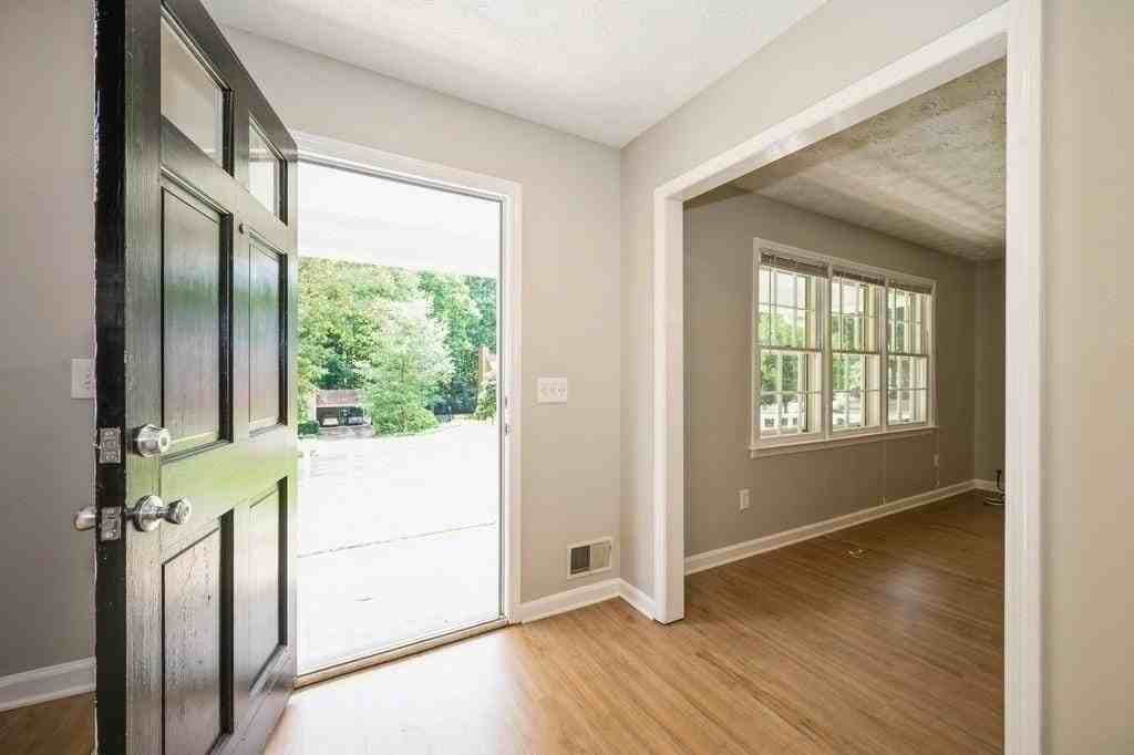 1763 Sherman Ln Nw - Photo 5 of 25
