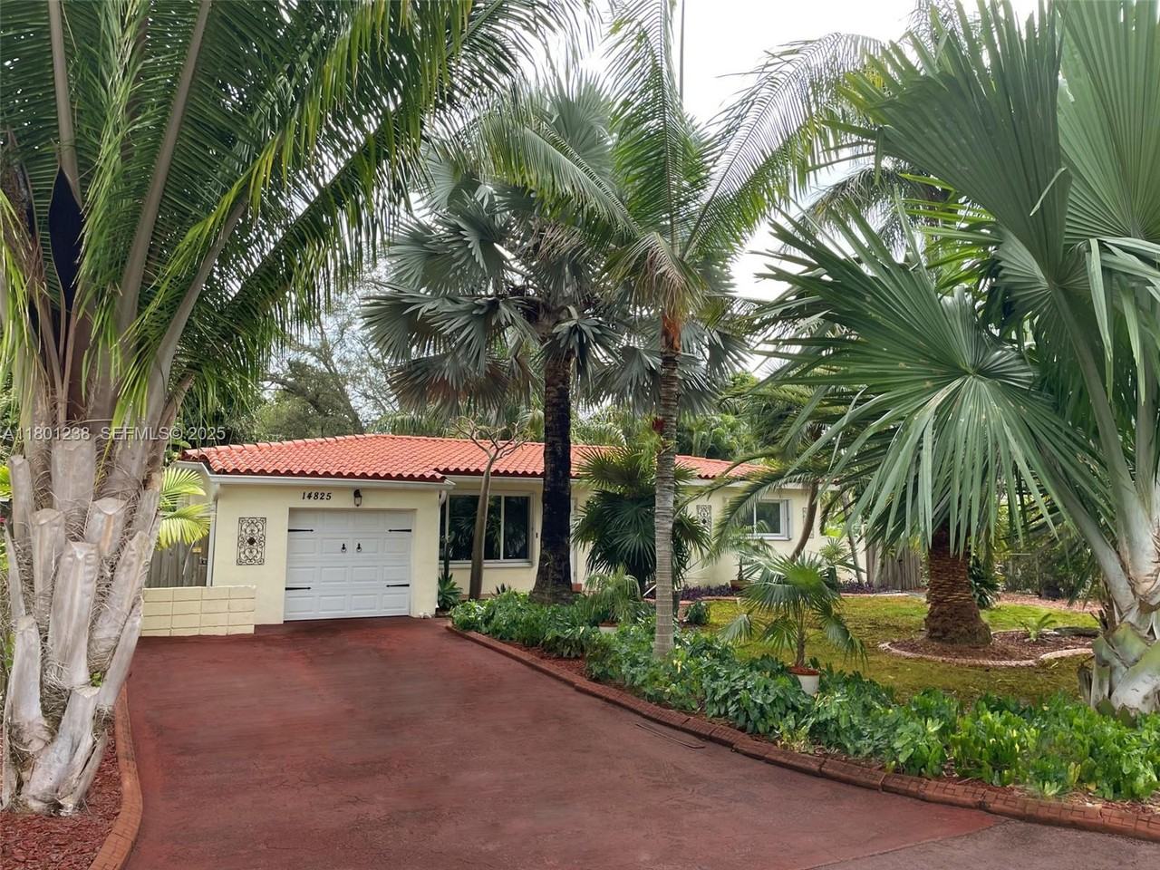 14825 Northeast 9th Court - Photo 4 of 11