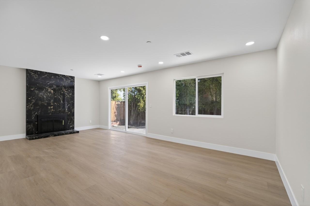 7898 Fiesta Ln #1 - Photo 3 of 10