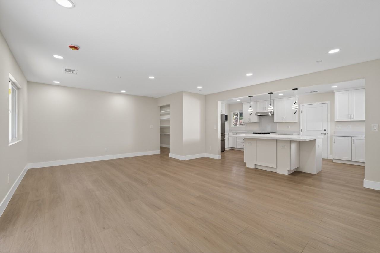 7898 Fiesta Ln #1 - Photo 5 of 10