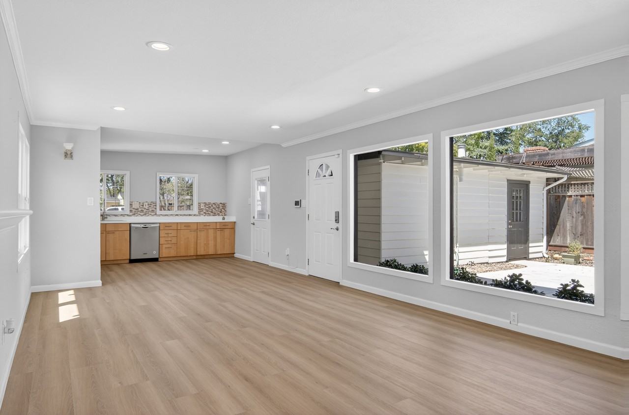 3814 Clough Ave #1 - Photo 4 of 10