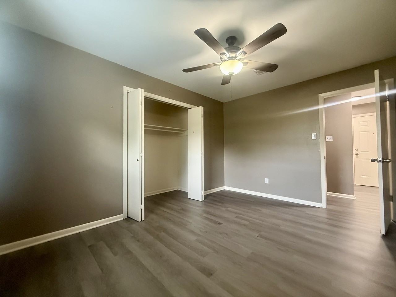 902 W Sevier St #2 - Photo 6 of 30