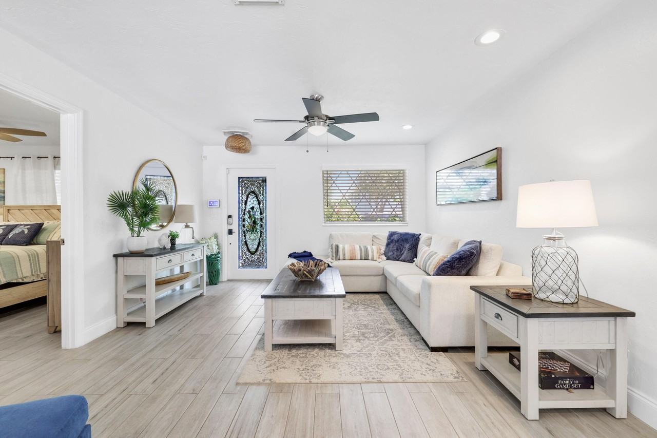 342 Sw 14th St - Photo 7 of 39