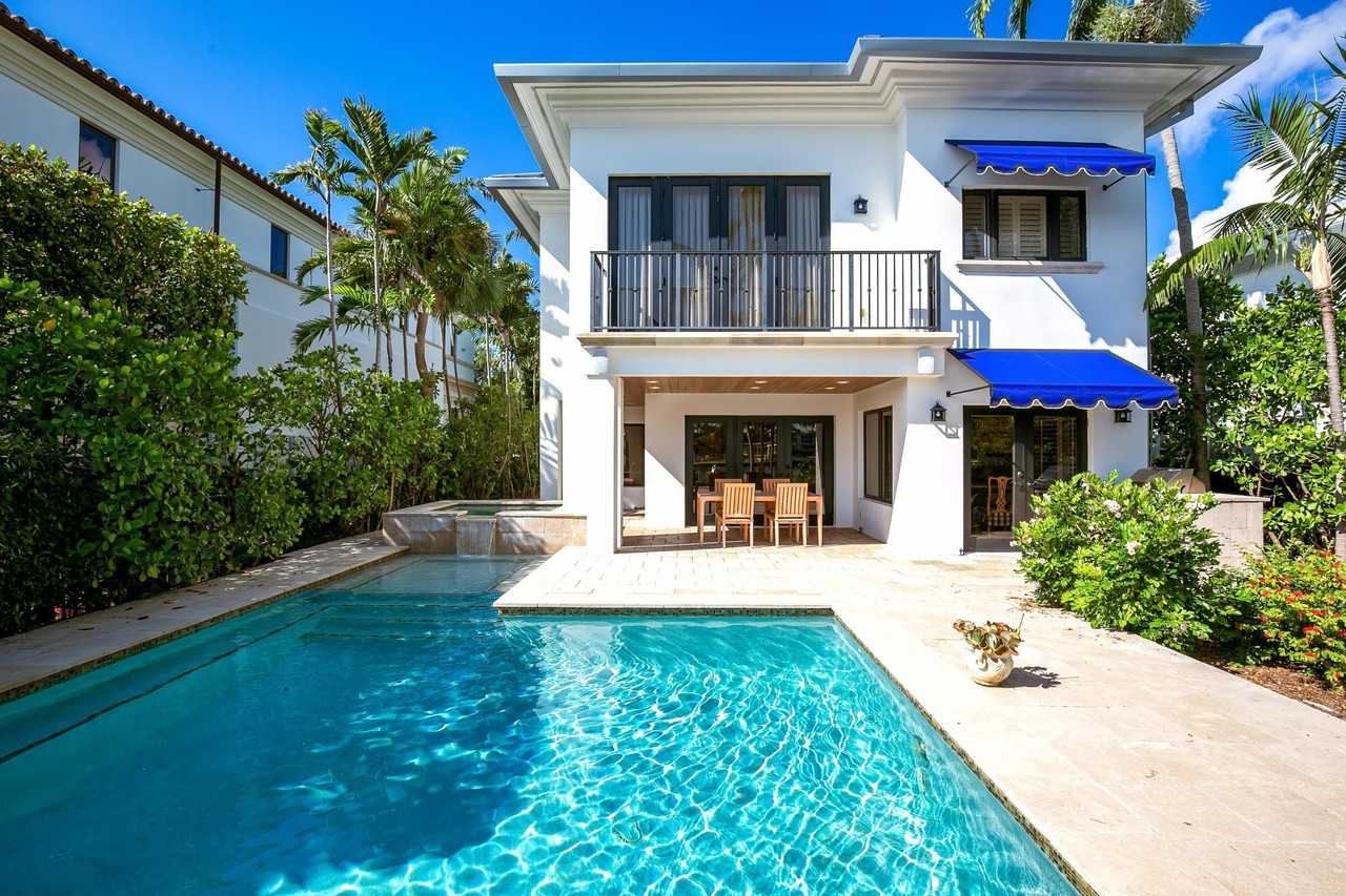 1833 Se 7th St - Photo 7 of 50