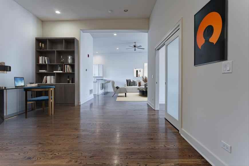 2100 Greenwood St - Photo 4 of 10