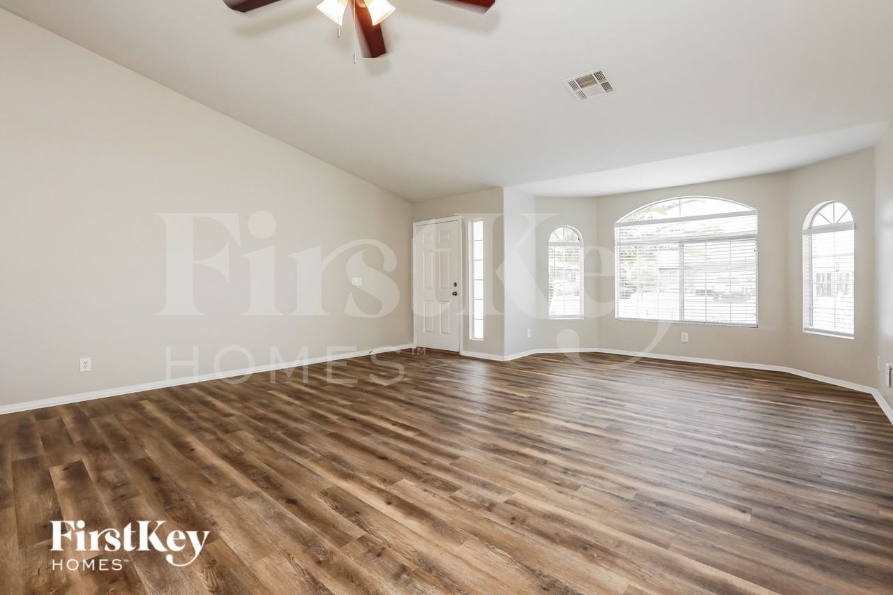 3645 E Shapinsay Dr - Photo 3 of 19