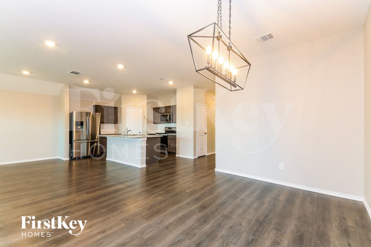 406 Knapsack Ln - Photo 5 of 15